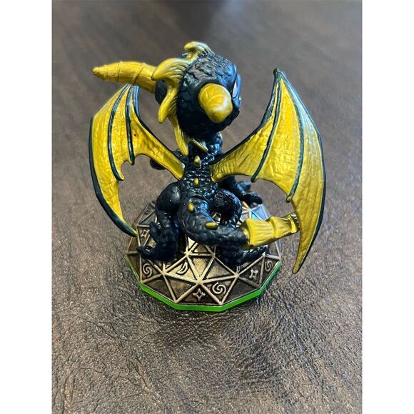 Skylanders Spyro's Adventure Legendary Spyro Action Figure Black - Picture 2 of 3